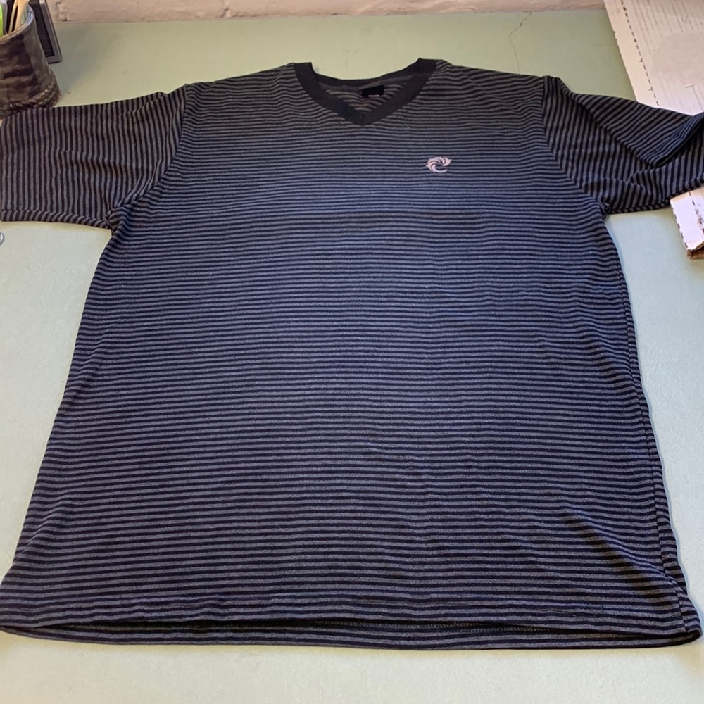 WRV V-neck men’s T-shirt Medium